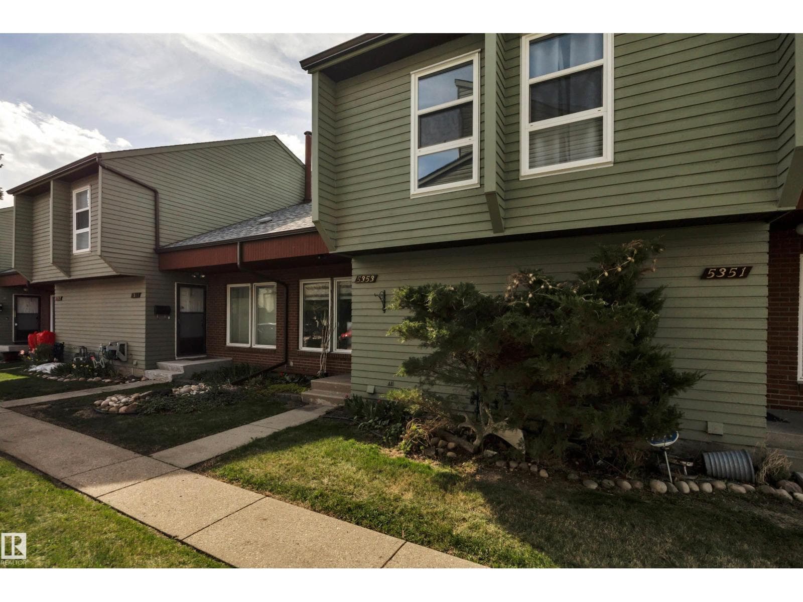 5353 HILL VIEW CR NW — photo 2