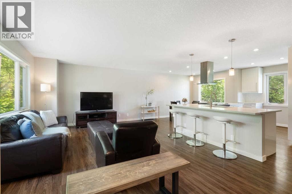 3123 Brentwood Boulevard NW — photo 3