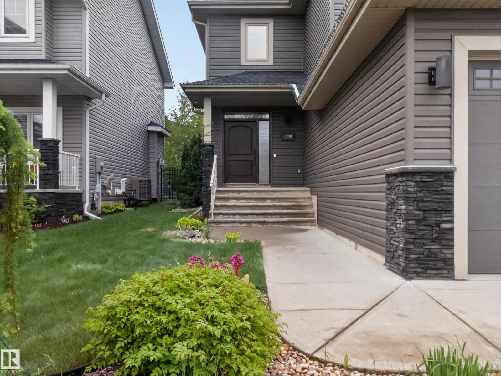 5608 SOLEIL BV — photo 3