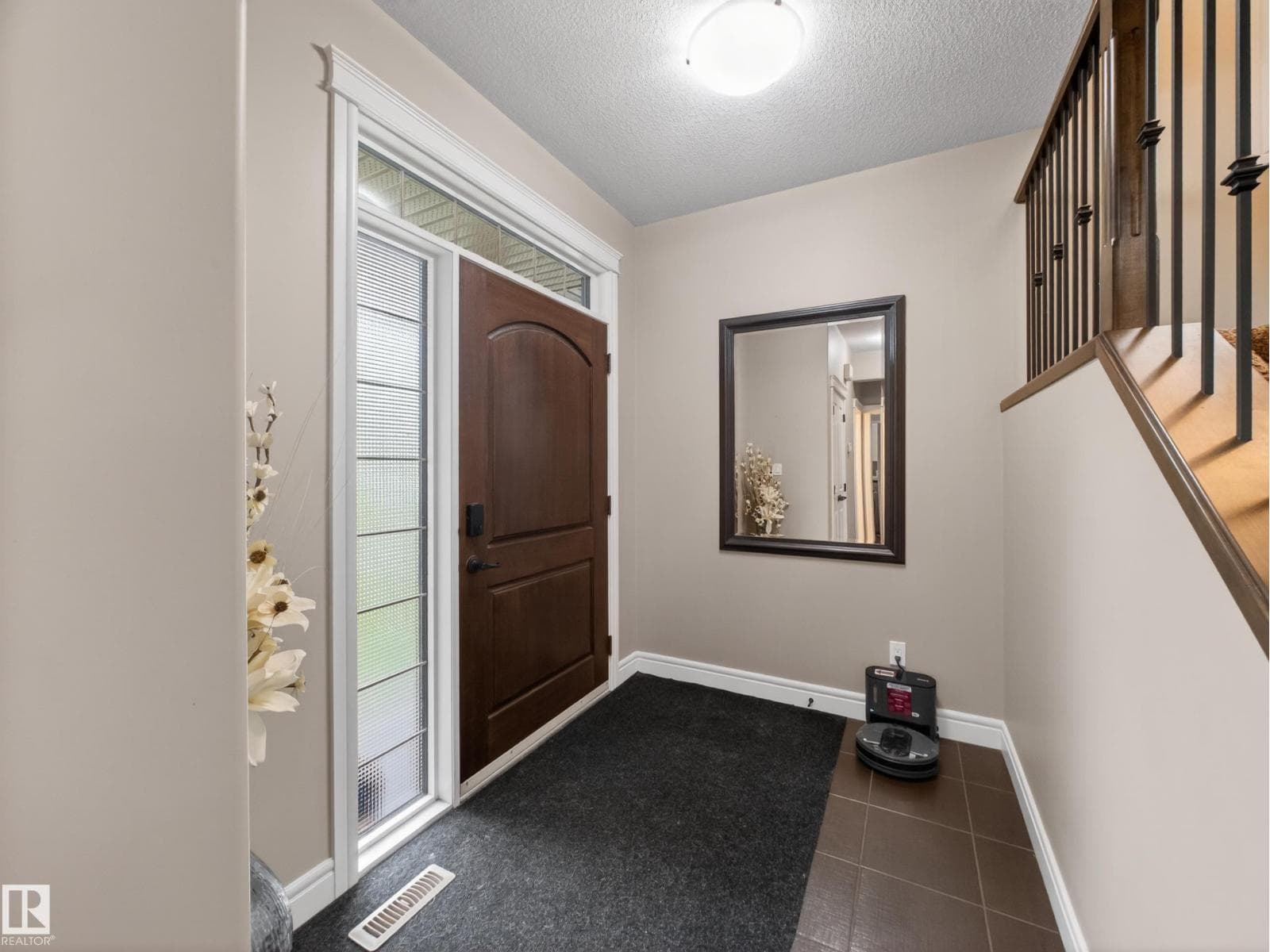 5608 SOLEIL BV — photo 4