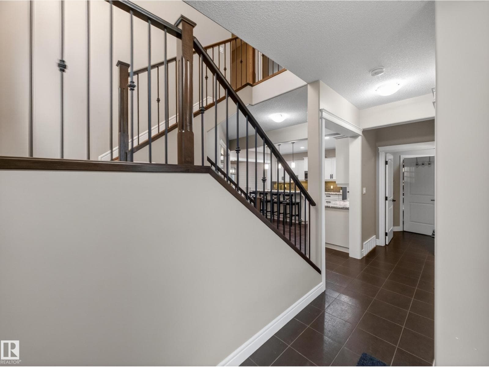 5608 SOLEIL BV — photo 5