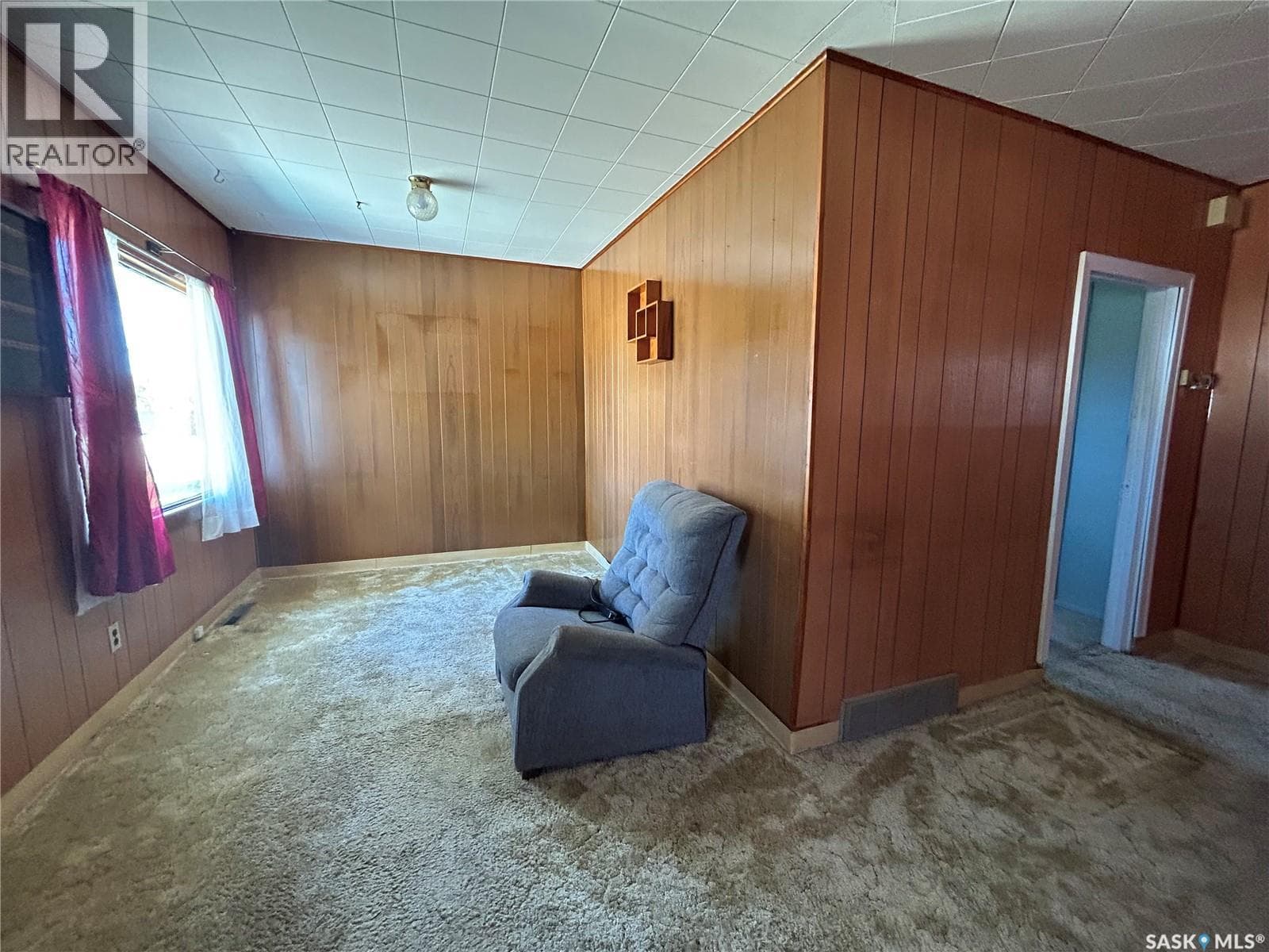 929 Brown STREET — photo 3