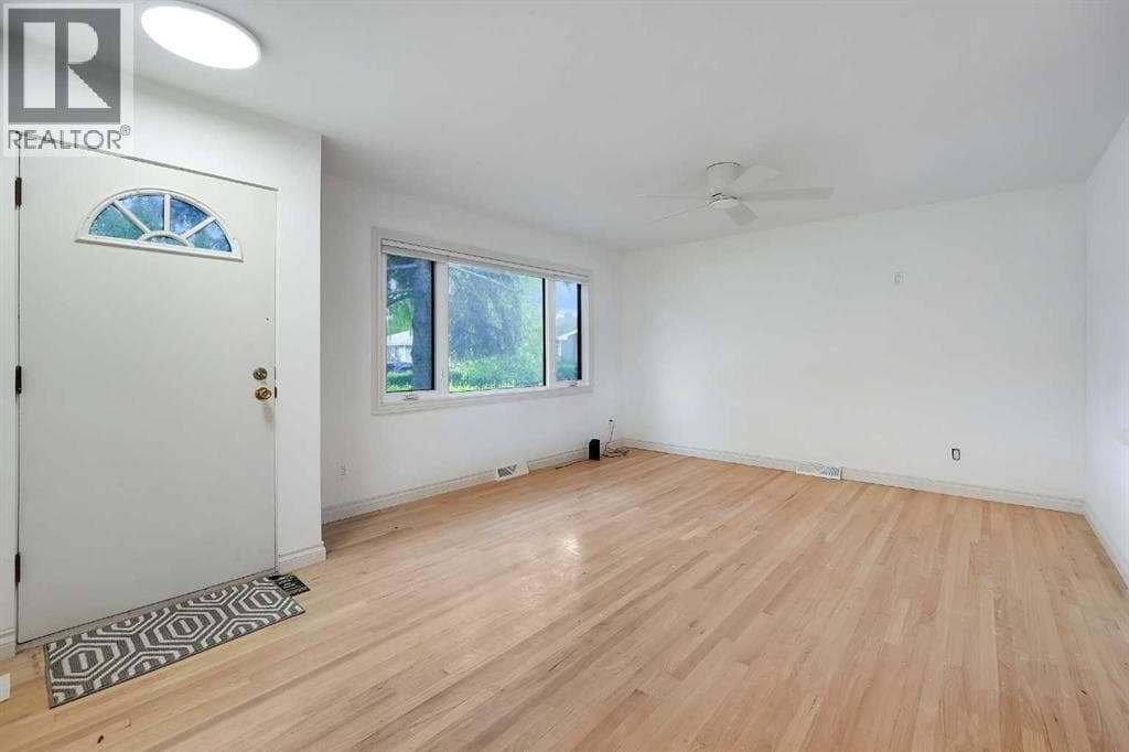 19 Haddock Road SW — photo 4