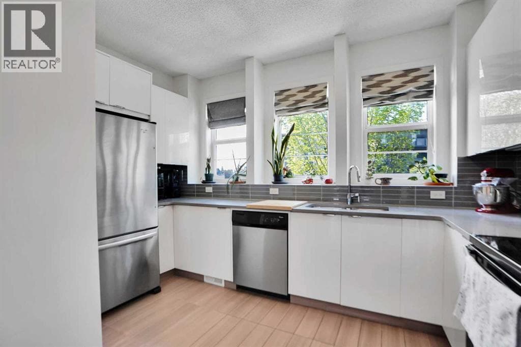 281 Walden Drive SE — photo 5