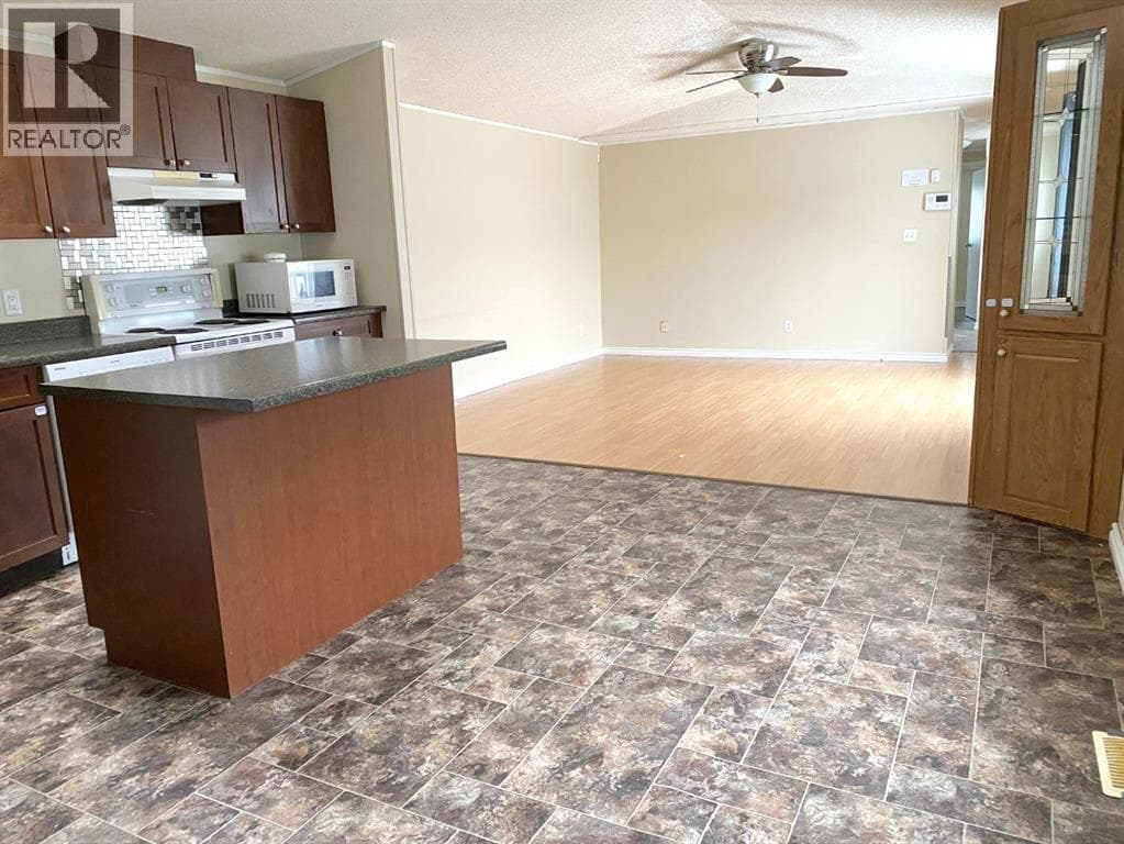 140 Cokerill Crescent — photo 5