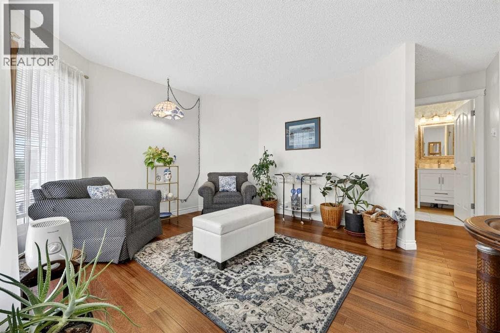 192 Arbour Wood Close NW — photo 4