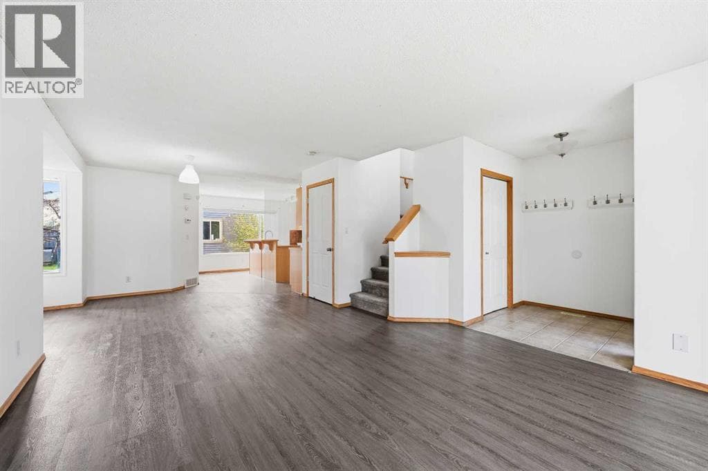 169 Cranberry Square SE — photo 5