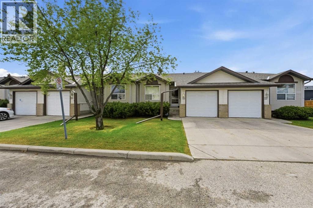 25 Tararidge Circle NE — photo 2