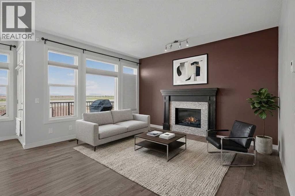 152 Redstone Villas NE — photo 2