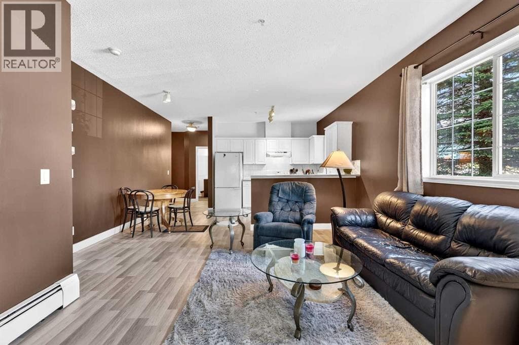 219, 126 14 Avenue SW — photo 5