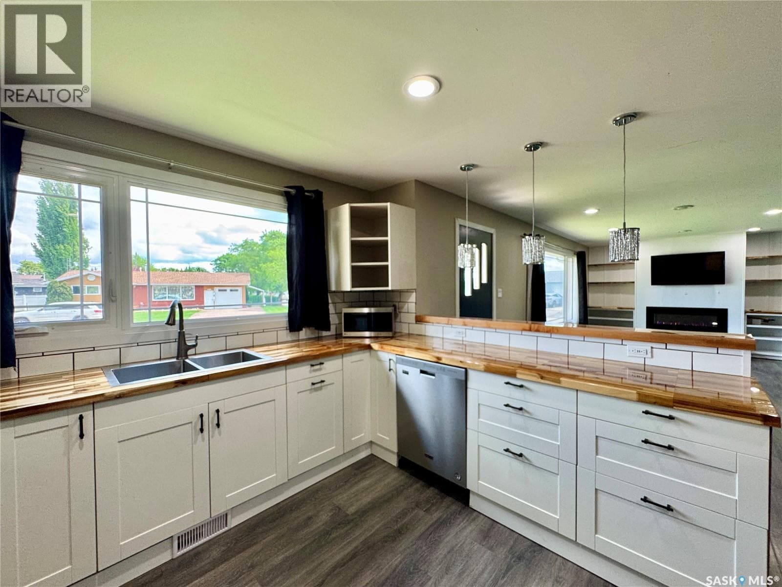 302 Maple BAY — photo 4