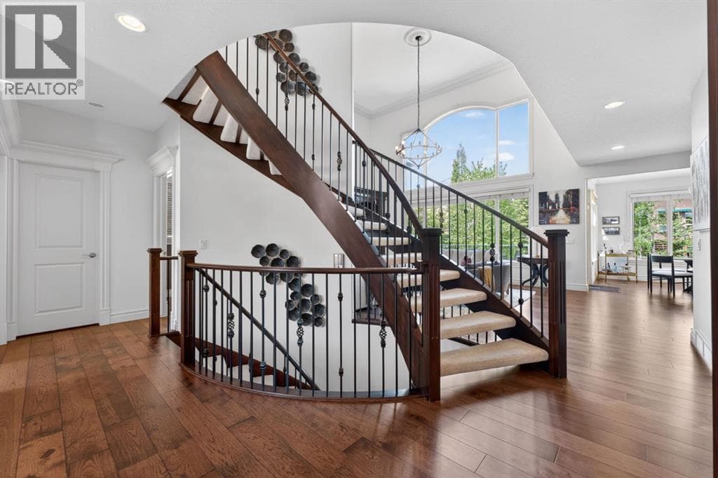 32 Aspen Meadows Manor SW — photo 4