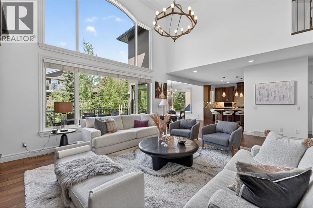 32 Aspen Meadows Manor SW — photo 3