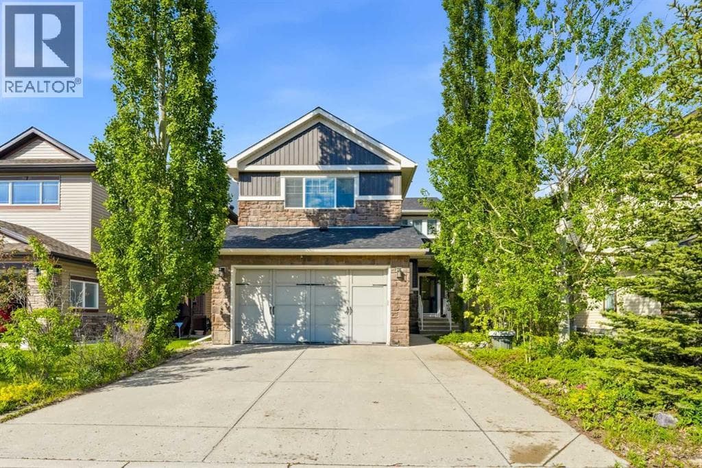 172 Sherwood Mews NW — photo 2
