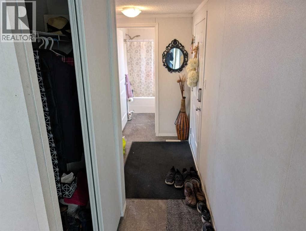 8717 88C Street — photo 2