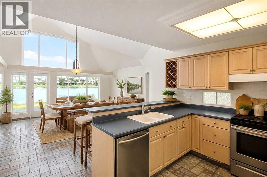 196 Marina Bay Court — photo 3