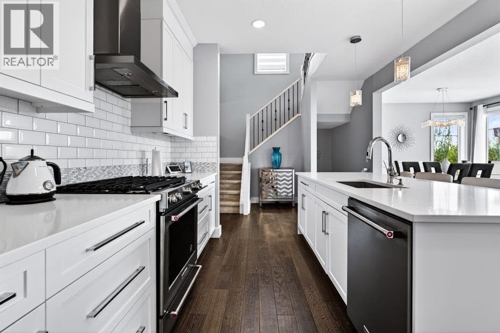 219 Legacy Mount SE — photo 5