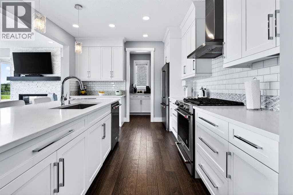 219 Legacy Mount SE — photo 4