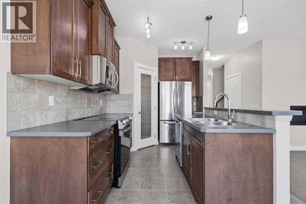 24 Evanspark Gardens NW — photo 4