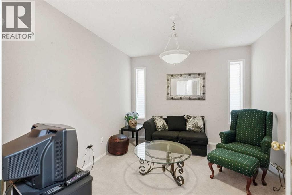 74 Tuscarora Heights NW — photo 3