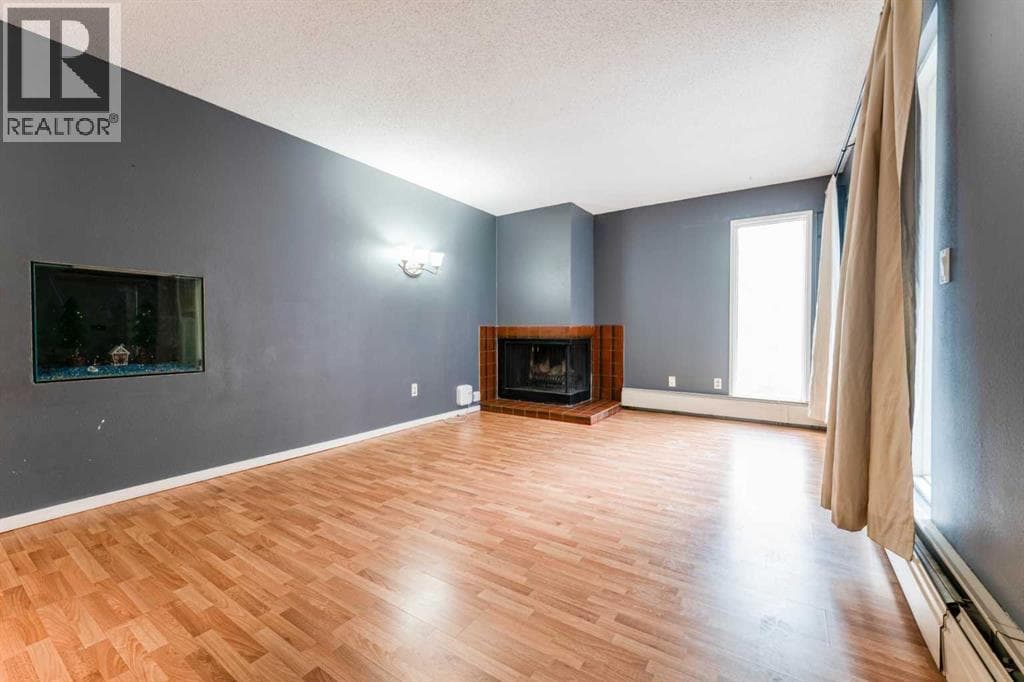 31, 821 3 Avenue SW photo 2