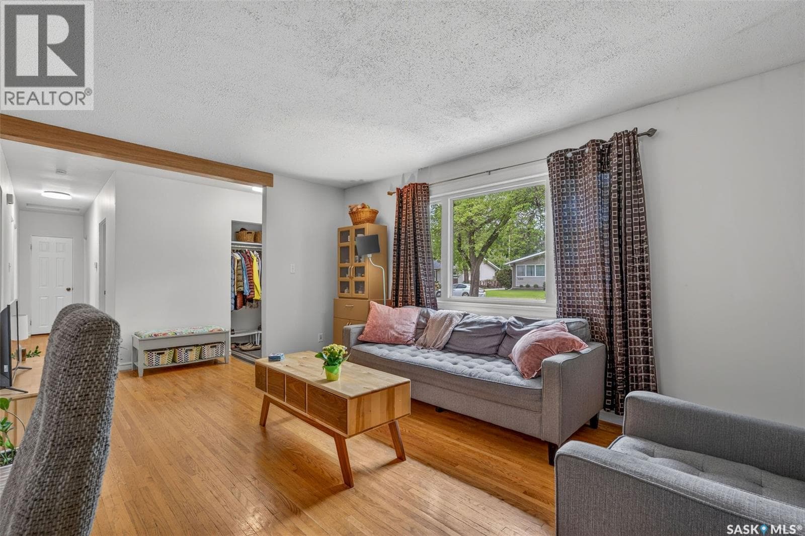 2326 McDonald AVENUE — photo 5