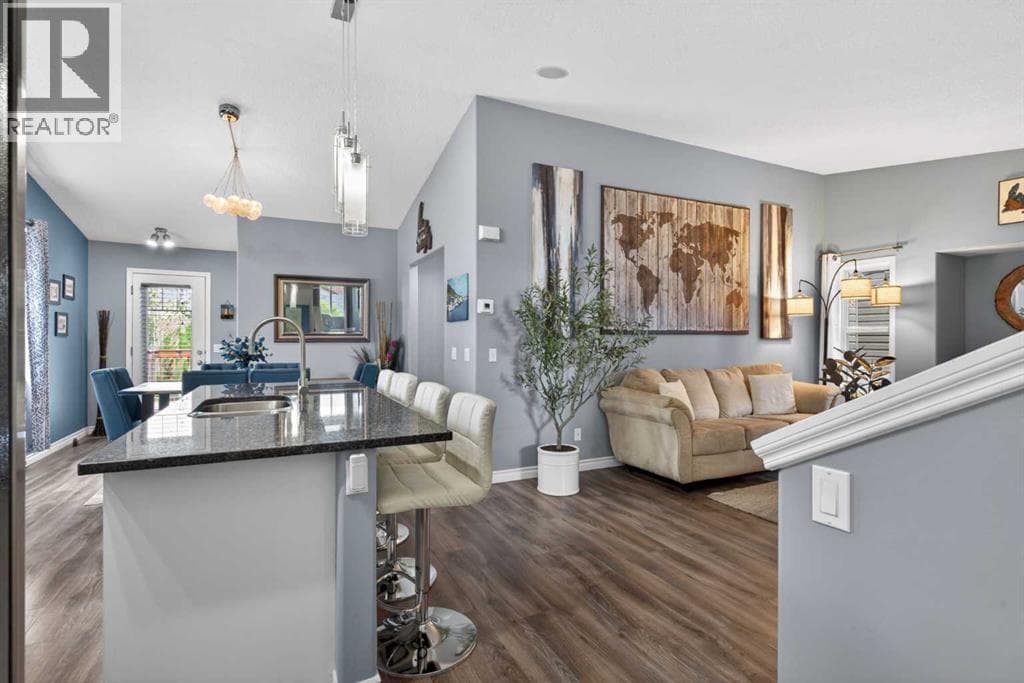 129 Evansbrooke Park NW — photo 4
