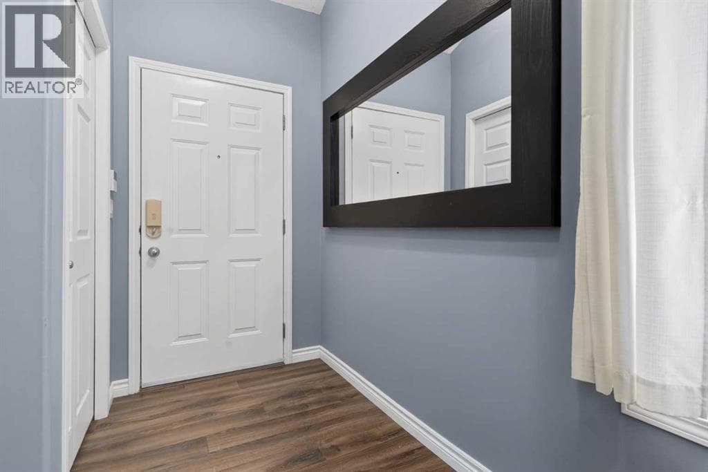 129 Evansbrooke Park NW — photo 2
