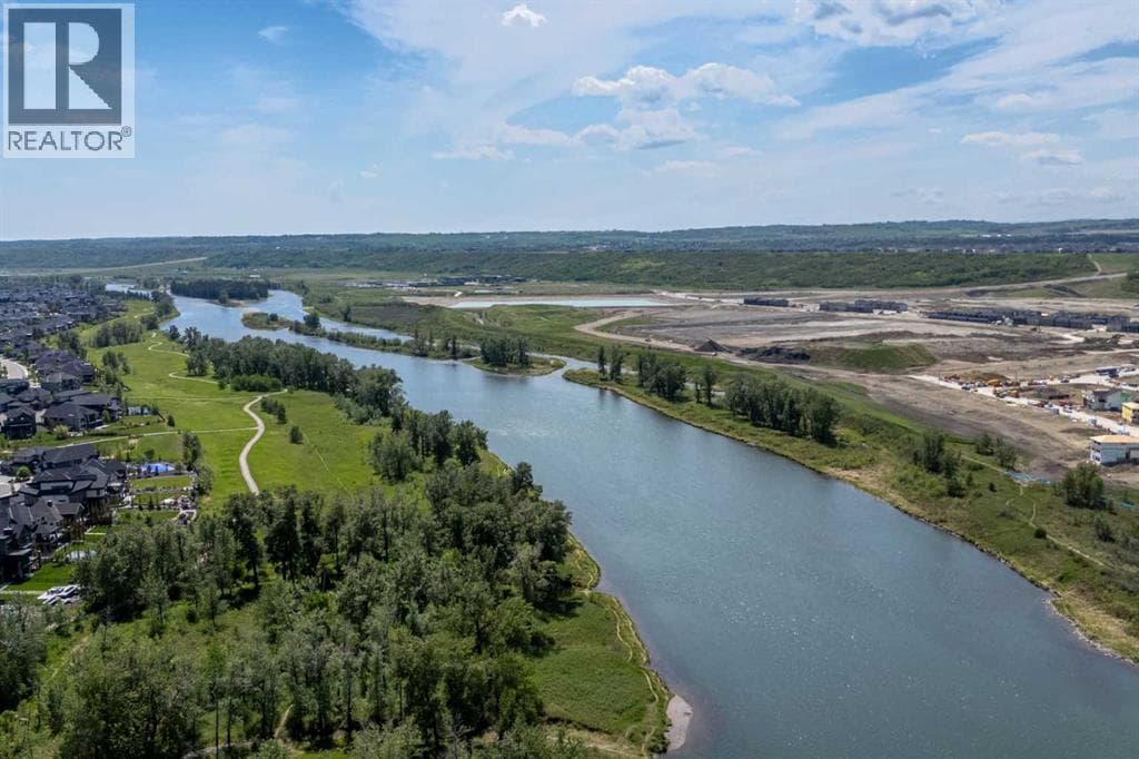 405, 125 Wolf Hollow Crescent SE