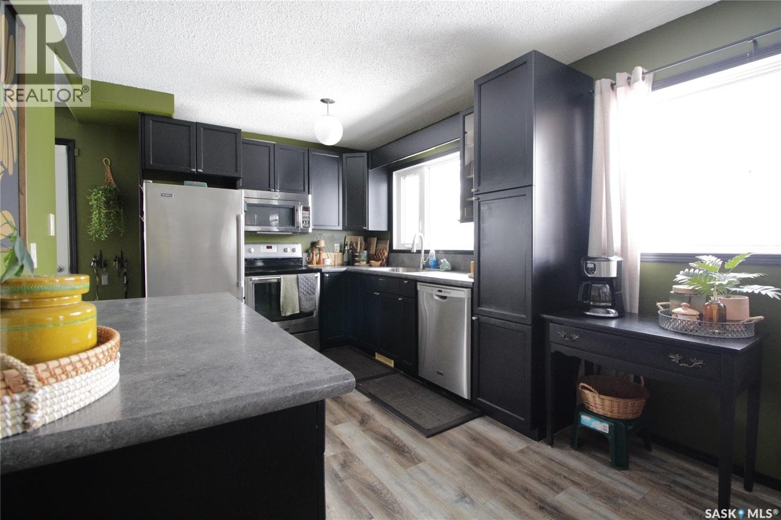 1110 Robin AVENUE — photo 3