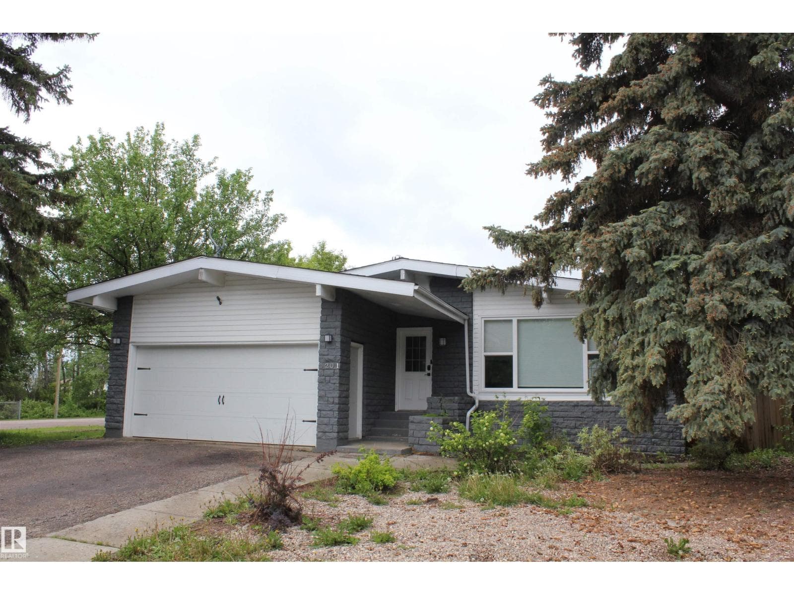 5201 Ravine Dr