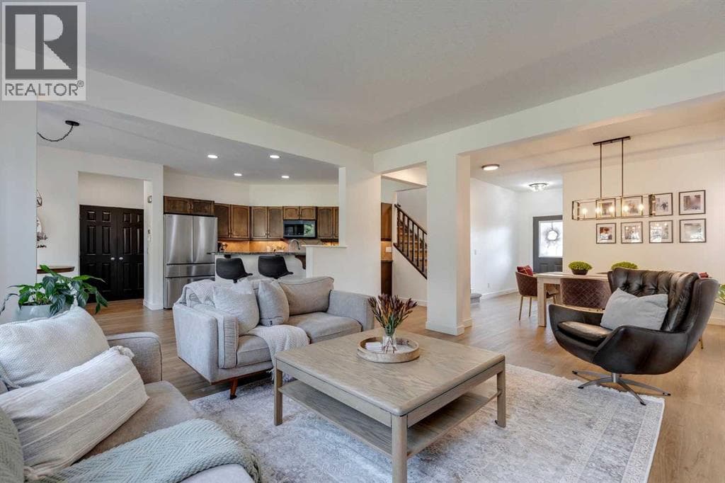 107 Aspen Stone Crescent SW — photo 4