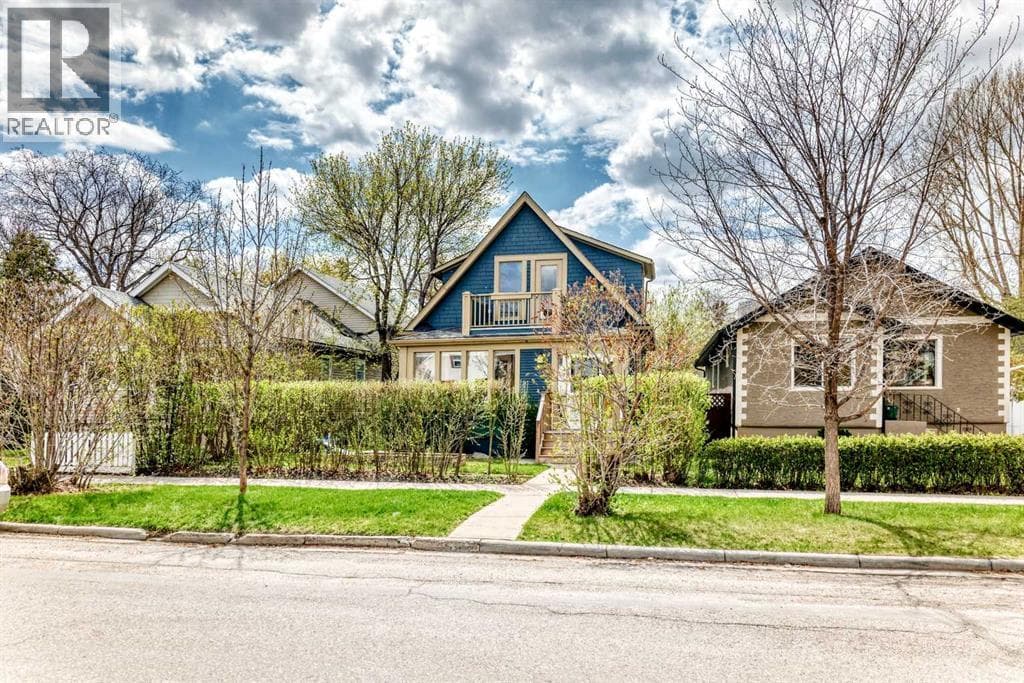 211 10 Avenue NE — photo 2