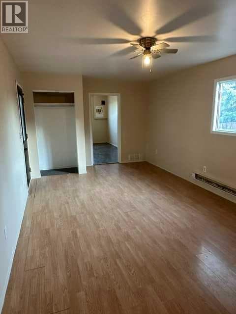 305 2 Avenue E — photo 3