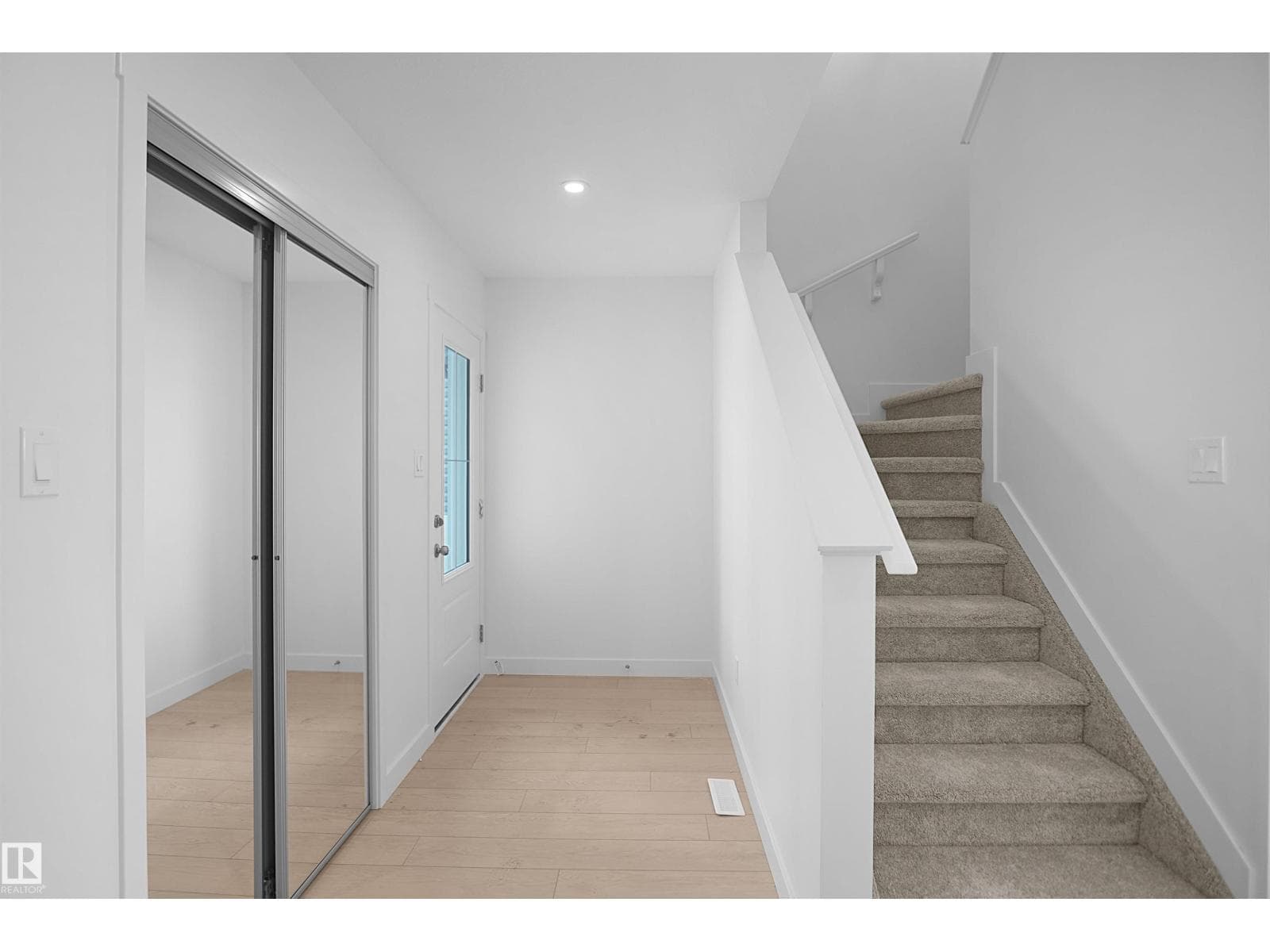8899 Carson WY SW — photo 2