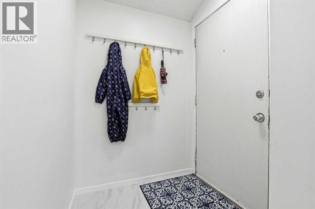 13, 131 Templehill Drive NE — photo 4