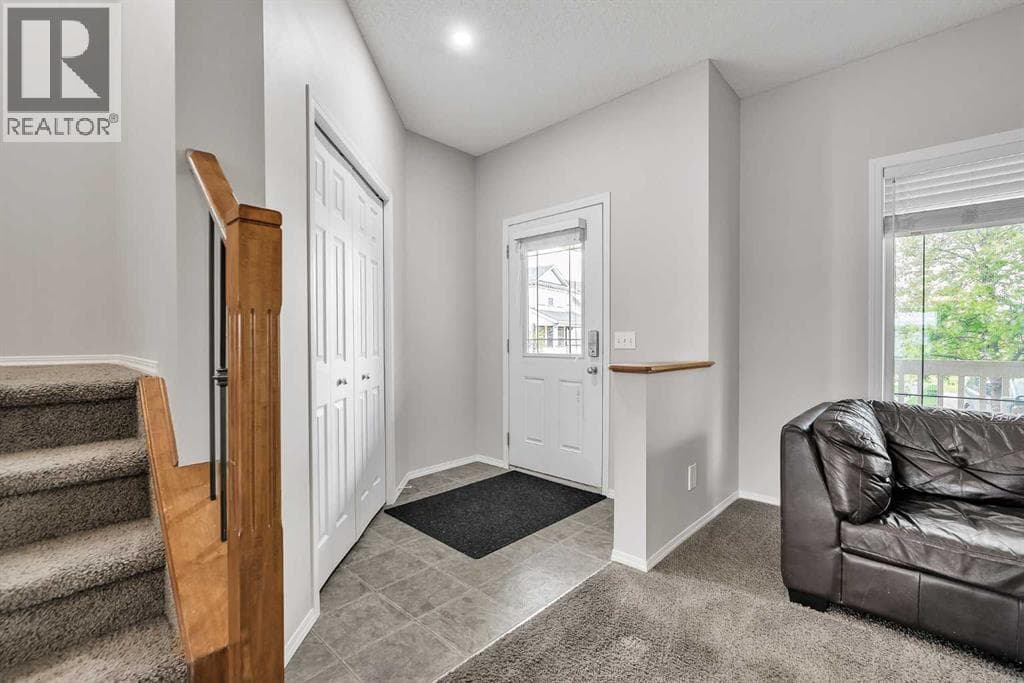 242 Copperstone Grove SE — photo 3