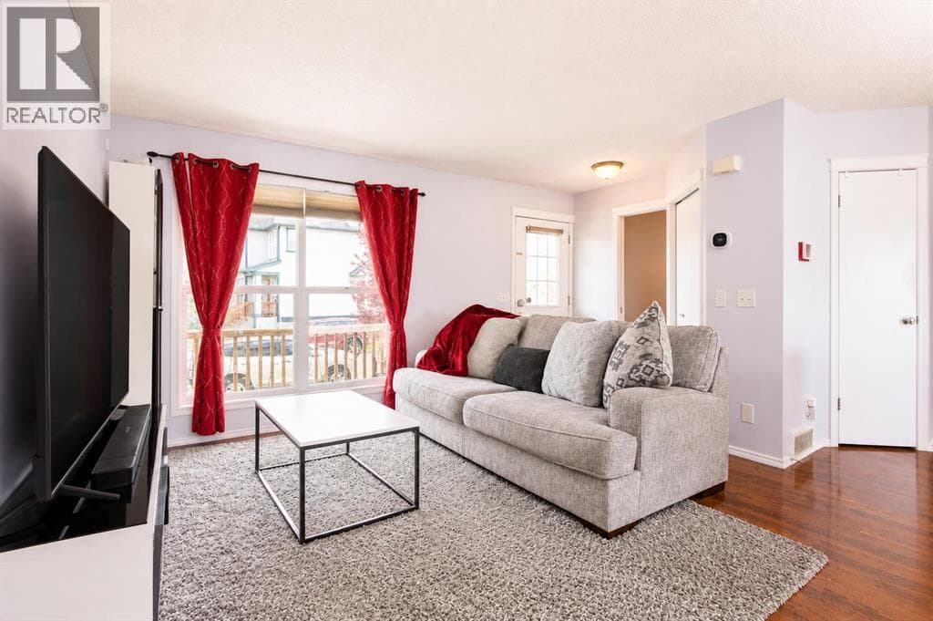 168 Prestwick Heights SE — photo 4