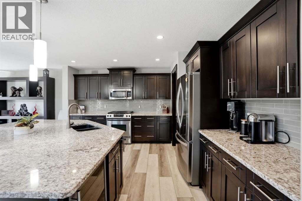 105 Cranridge Heights SE photo 11