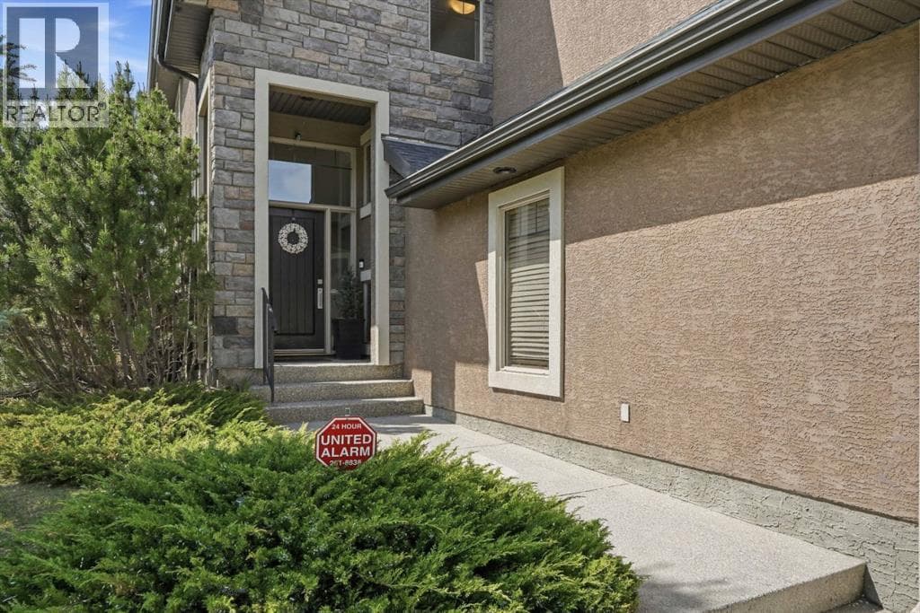 105 Cranridge Heights SE photo 4