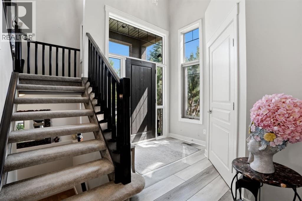 105 Cranridge Heights SE photo 6