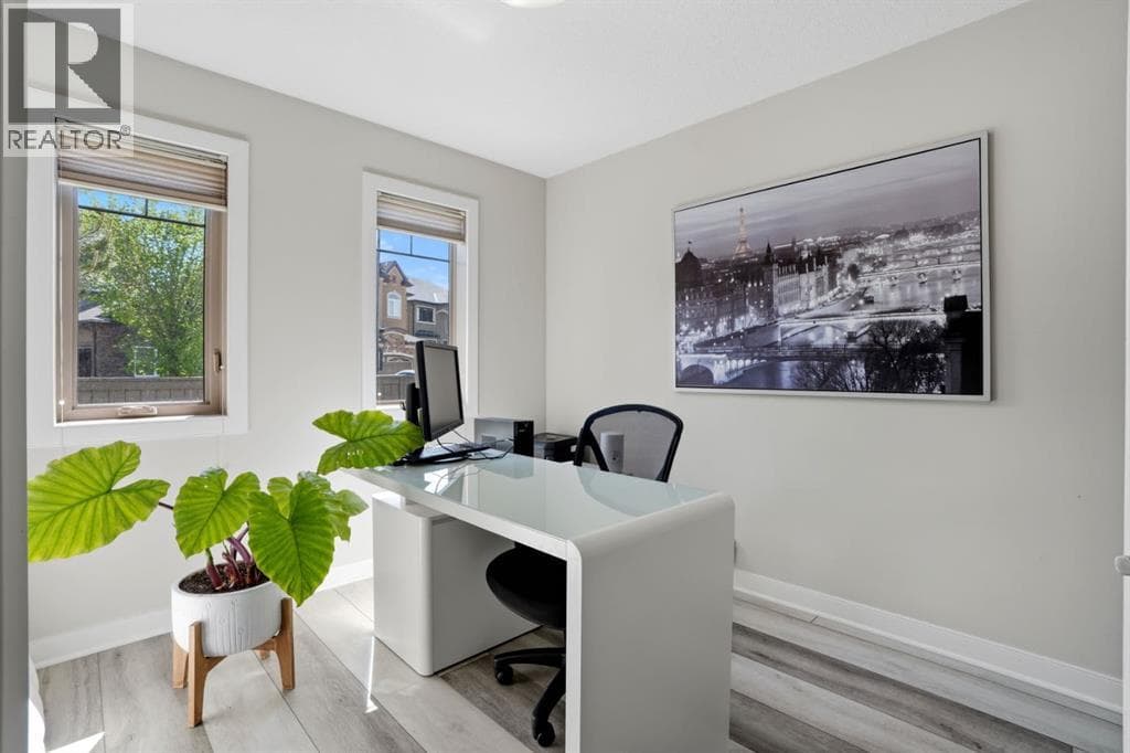 105 Cranridge Heights SE photo 8