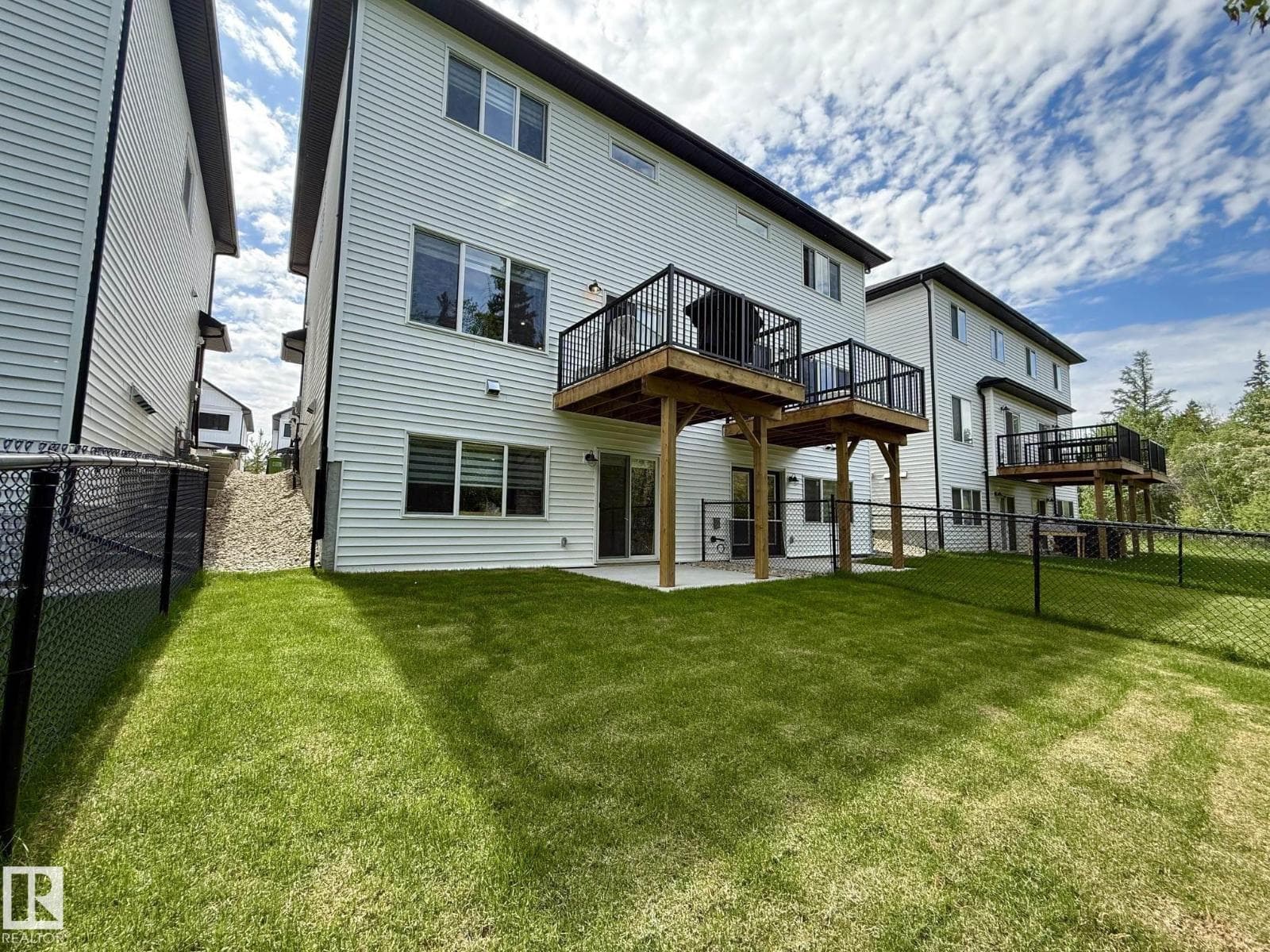 #19 5122 213A ST NW
