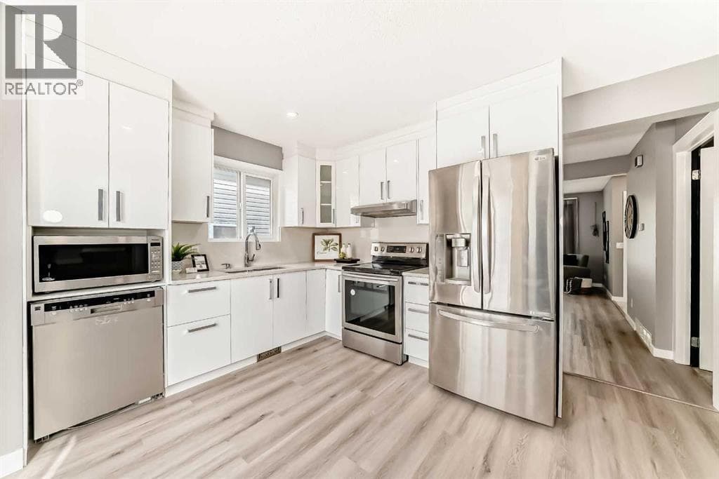 7 Martinview Crescent NE photo 10