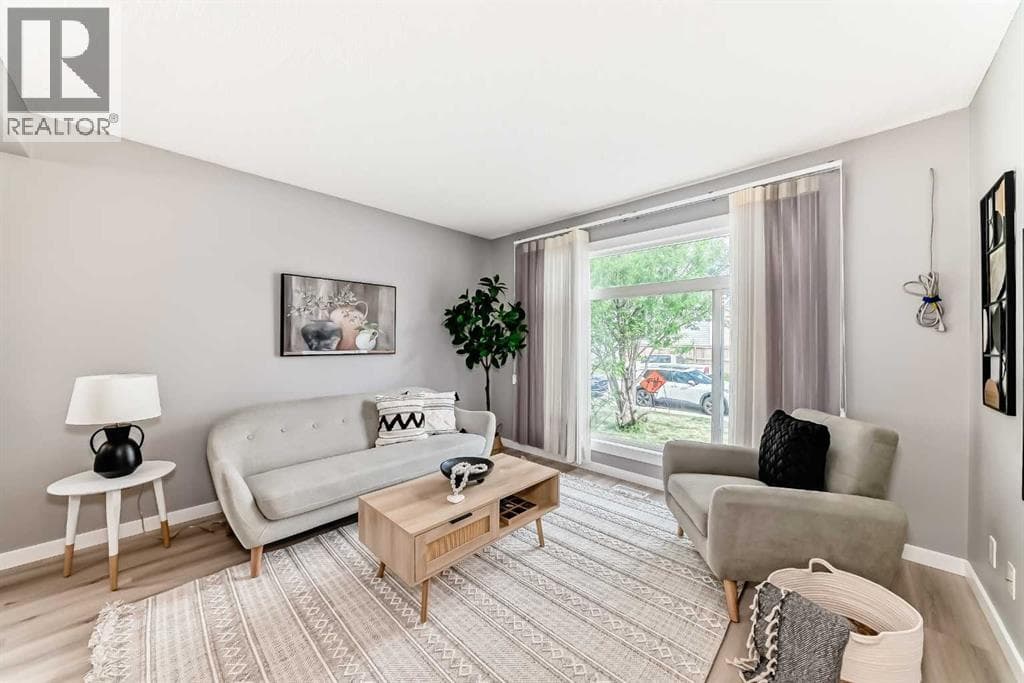 7 Martinview Crescent NE photo 6
