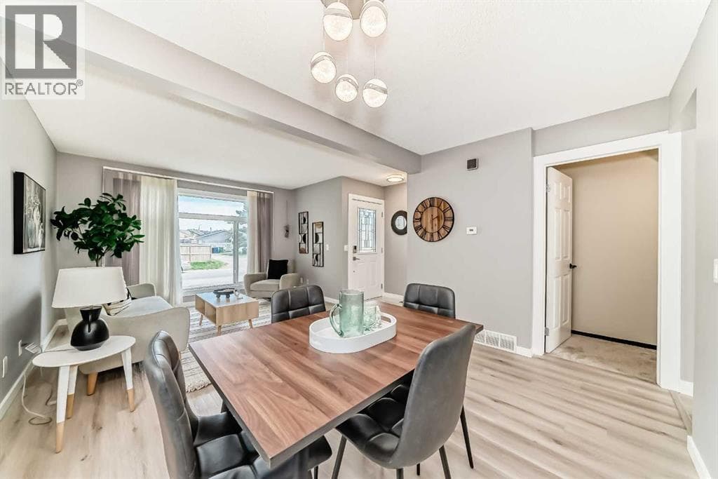 7 Martinview Crescent NE photo 7