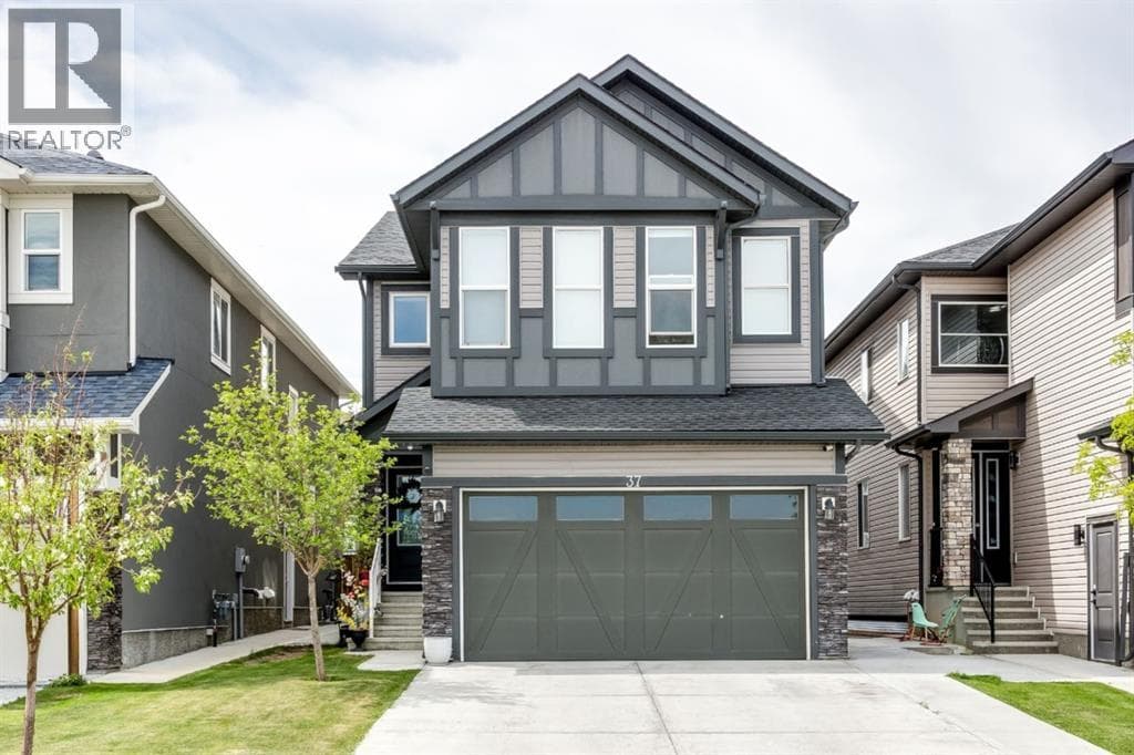37 Savanna Heath NE