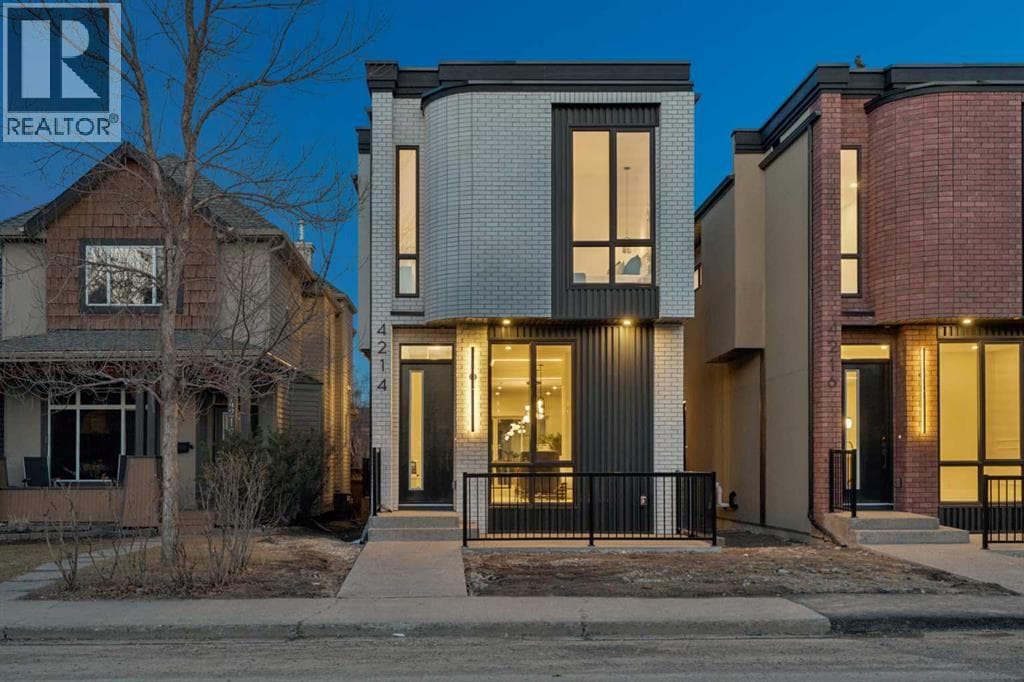 4214 16 Street SW — photo 2