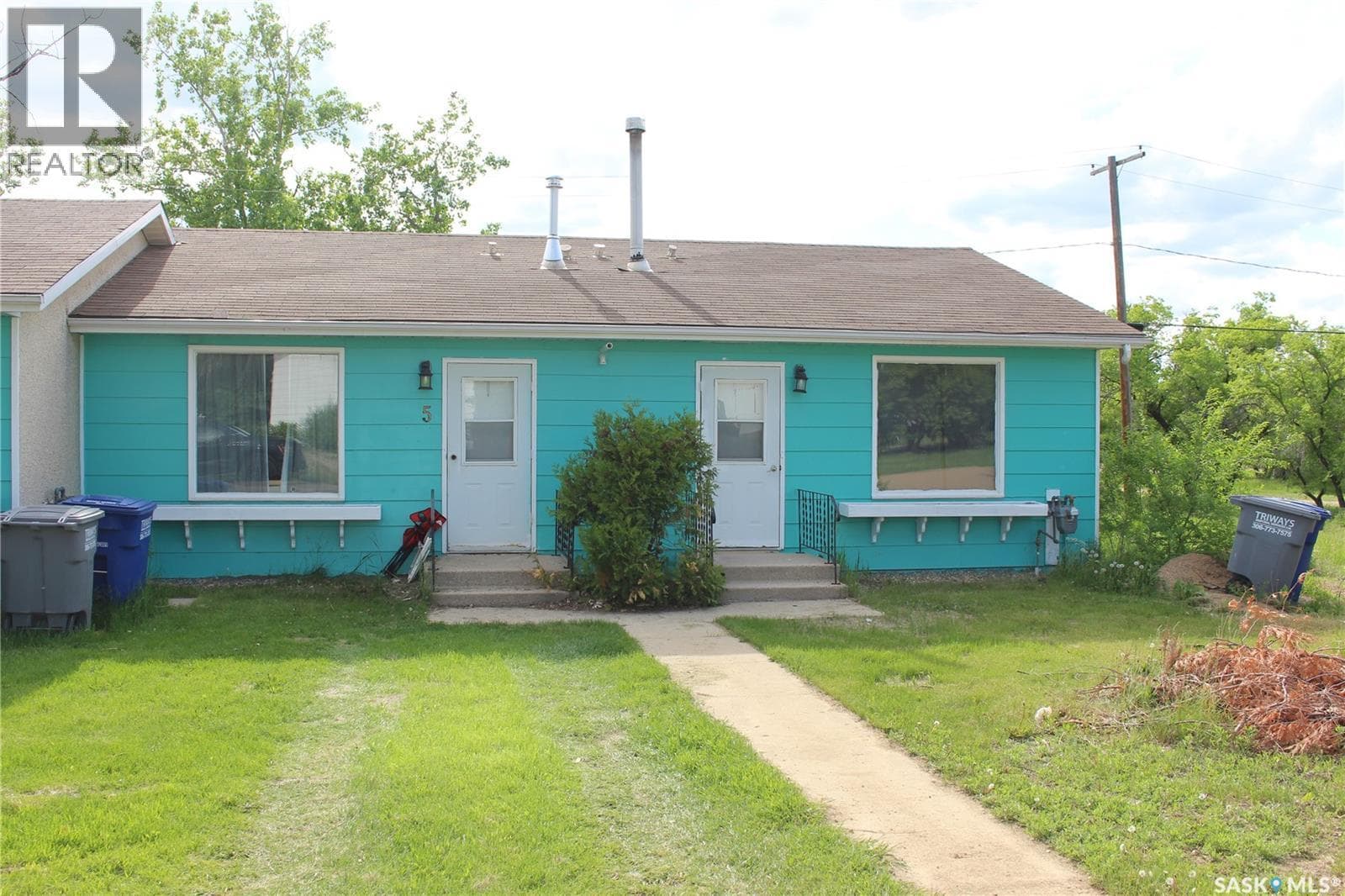 810 8th STREET
