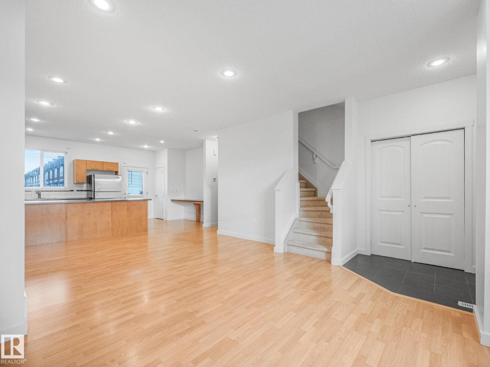 16915 82 ST NW — photo 3